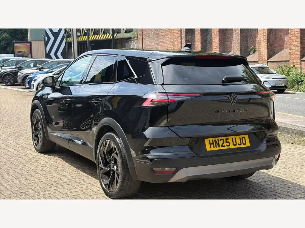Used Renault Symbioz Iconic Esprit Alpine 143 HP (105 kW) 2025 Black  SUV