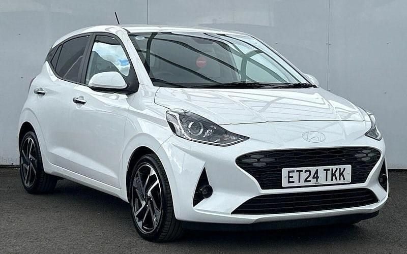 Used 2026 Hyundai i10 Premium Hatchback | £14,101 (Good price) - Image 1/4
