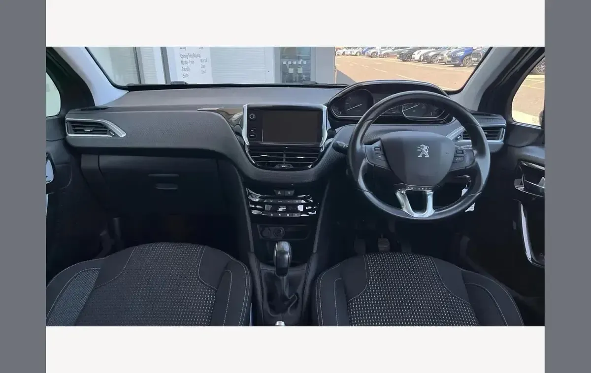 Used Peugeot 208 80 HP (58 kW) 2019 Grey Hatchback