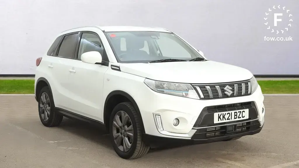 Used Suzuki Vitara SZ-T 2021 White SUV