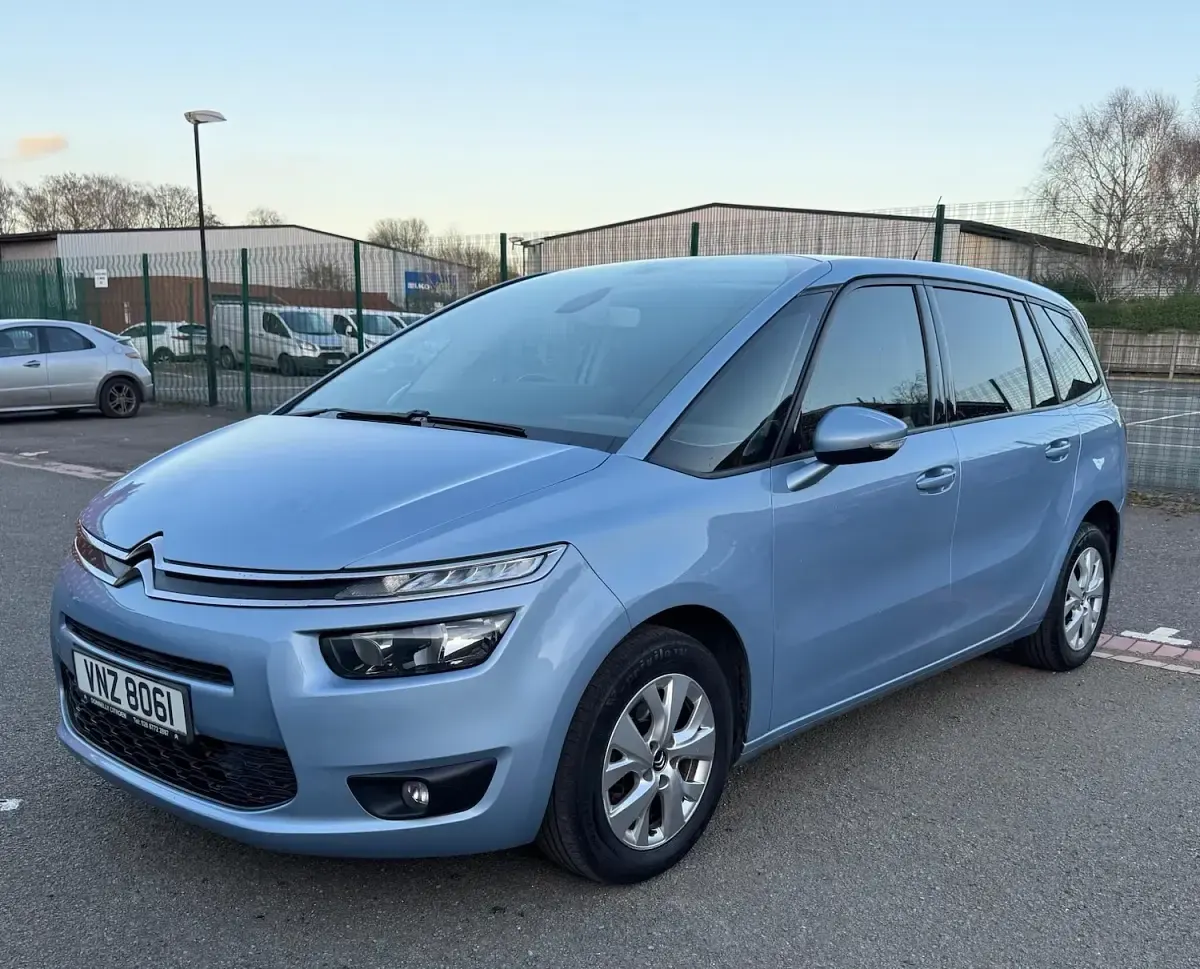 Used Citroën Grand C4 Picasso VTR Sport 120 HP (88 kW) 2016 Blue MPV