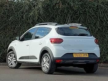 Used Dacia Sandero Expression 91 HP (66 kW) 2023 White Hatchback