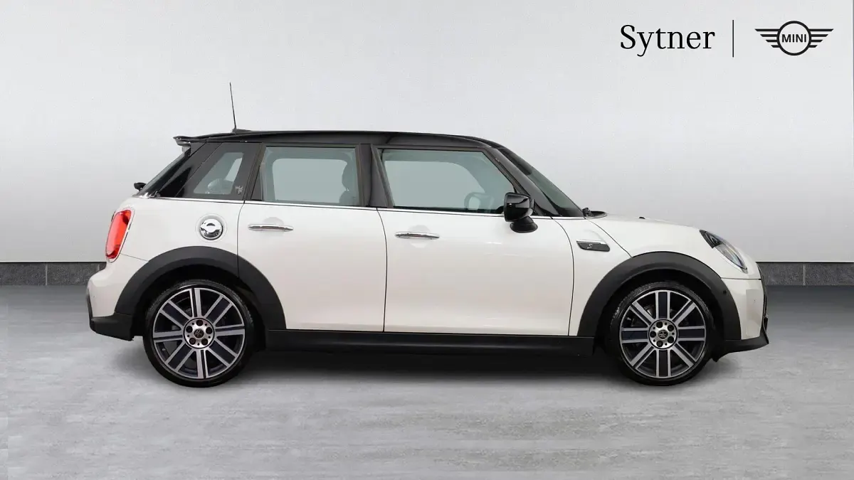 Used Mini Cooper S Exclusive 176 HP (129 kW) 2023 White Hatchback