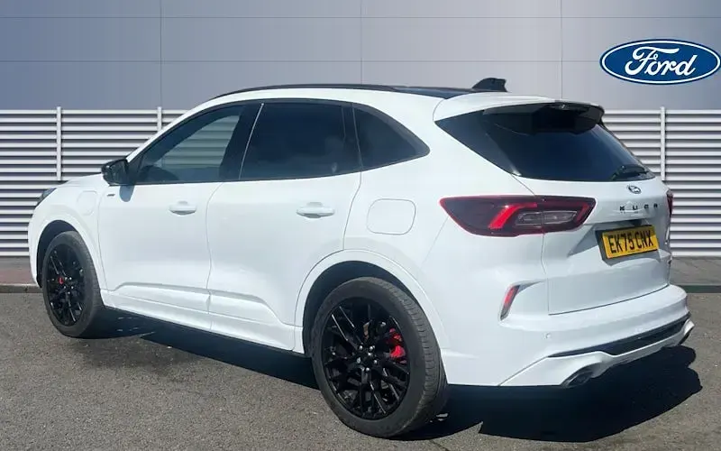 Usado Ford Kuga ST-Line X 242 HP (177 kW) 2026 SUV