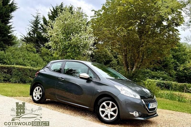 Grey Used 2013 Peugeot 208 Active Hatchback | £3,795 (Fair price) - Image 1/1