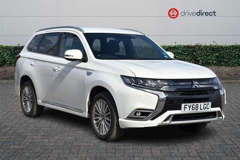 Used Mitsubishi Outlander P-HEV 2018 White Estate