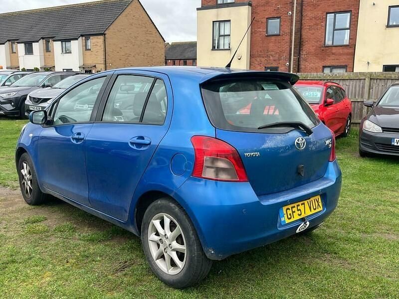 Used Toyota Yaris SR 85 HP (62 kW) 2007 Blue Hatchback