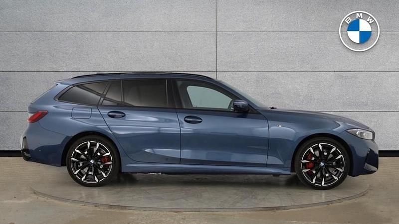 Used BMW 330e M Sport 288 HP (211 kW) 2025 Blue Estate