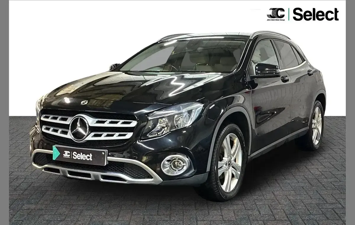 Used Mercedes GLA200 134 HP (98 kW) 2017 Black SUV