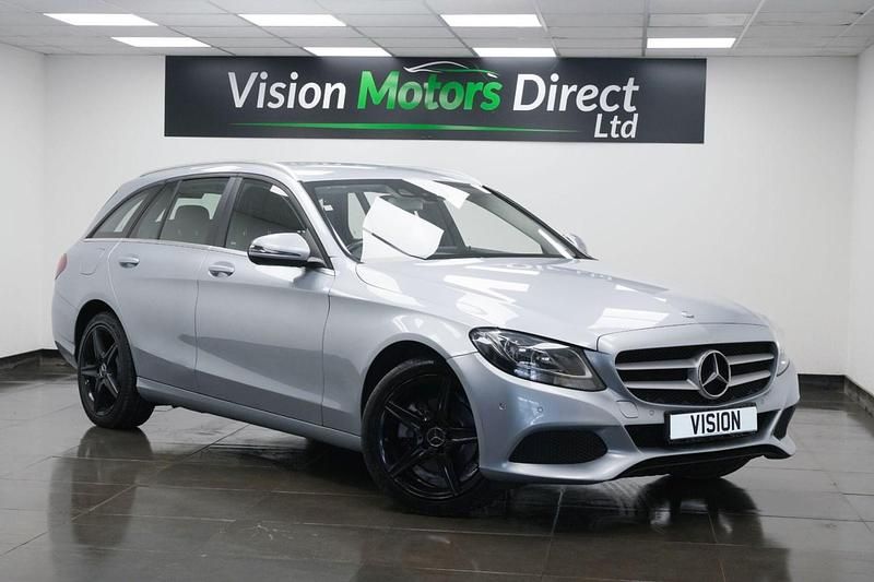 Begagnad Mercedes C220 Executive 2016 Silver Kombi