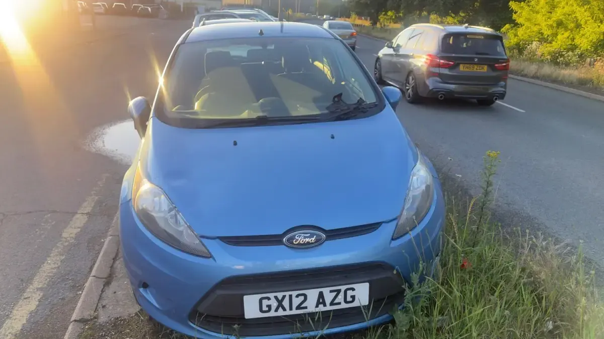 Used Ford Fiesta 70 HP (51 kW) 2012 Blue Hatchback