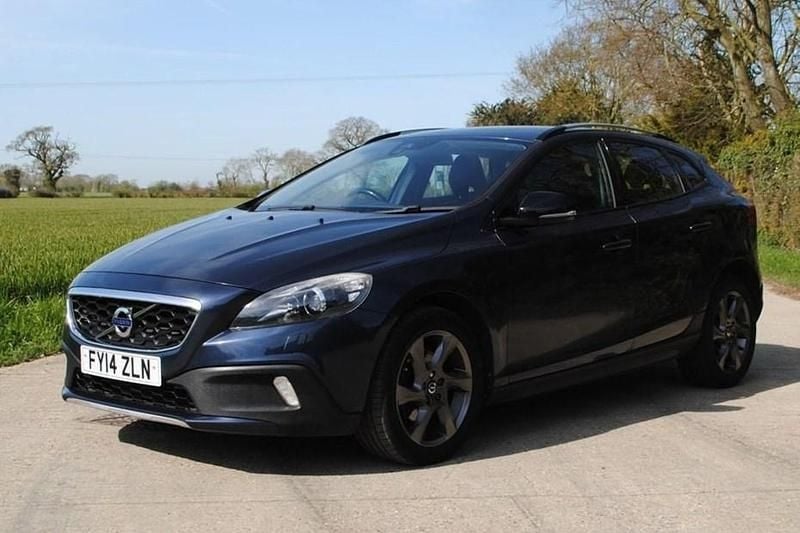 Used Volvo V40 CC 115 HP (84 kW) 2014 Estate
