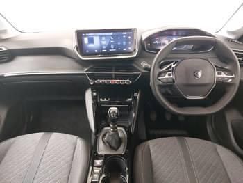 Used Peugeot 208 Allure 101 HP (74 kW) 2025 Yellow Hatchback