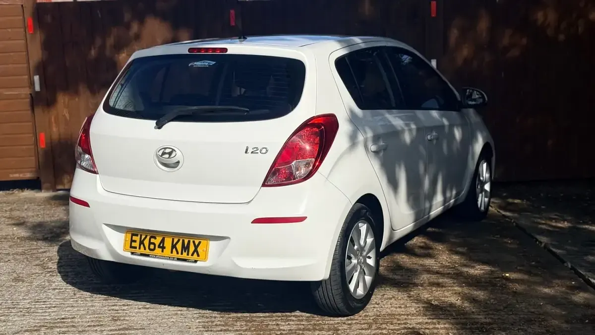 Used Hyundai i20 Active 2014 White Hatchback