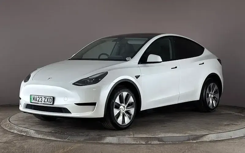 Used Tesla Model Y Standard Range 219 kW (299 HP) 2024 SUV