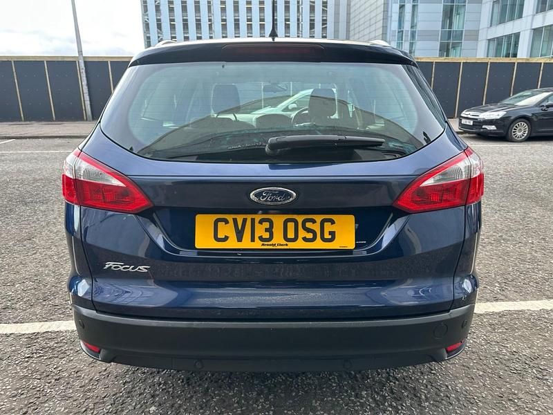 Used Ford Focus Zetec 2013 Blue Estate