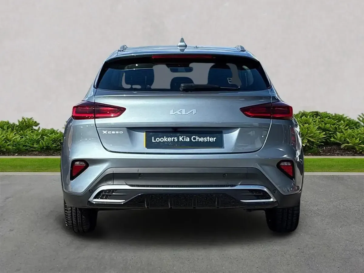 Usado Kia XCeed 2025 Plateado SUV