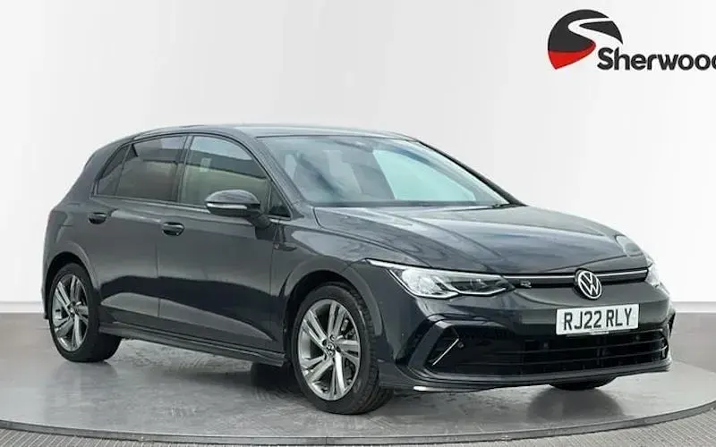 Used VW Golf VIII R-line 131 HP (96 kW) 2024 Hatchback