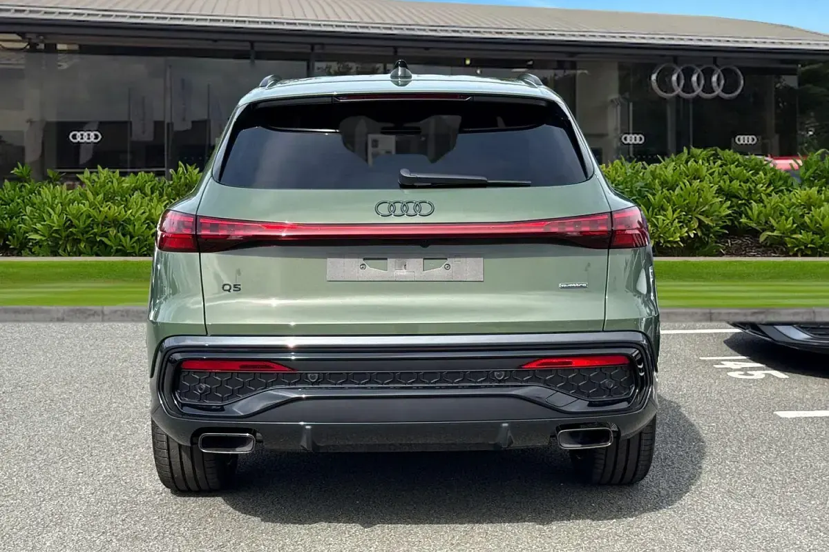 New Audi Q5 Black Edition 2026 Green SUV