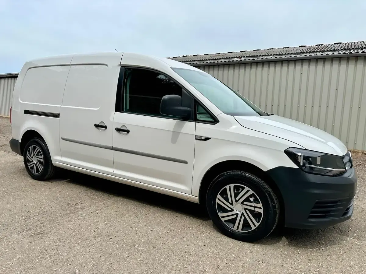 Used VW Caddy Startline 102 HP (75 kW) 2018 White MPV