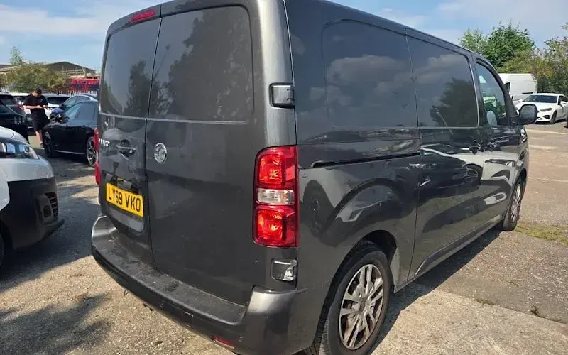 Used Vauxhall Vivaro Sportive 120 HP (88 kW) 2022 MPV