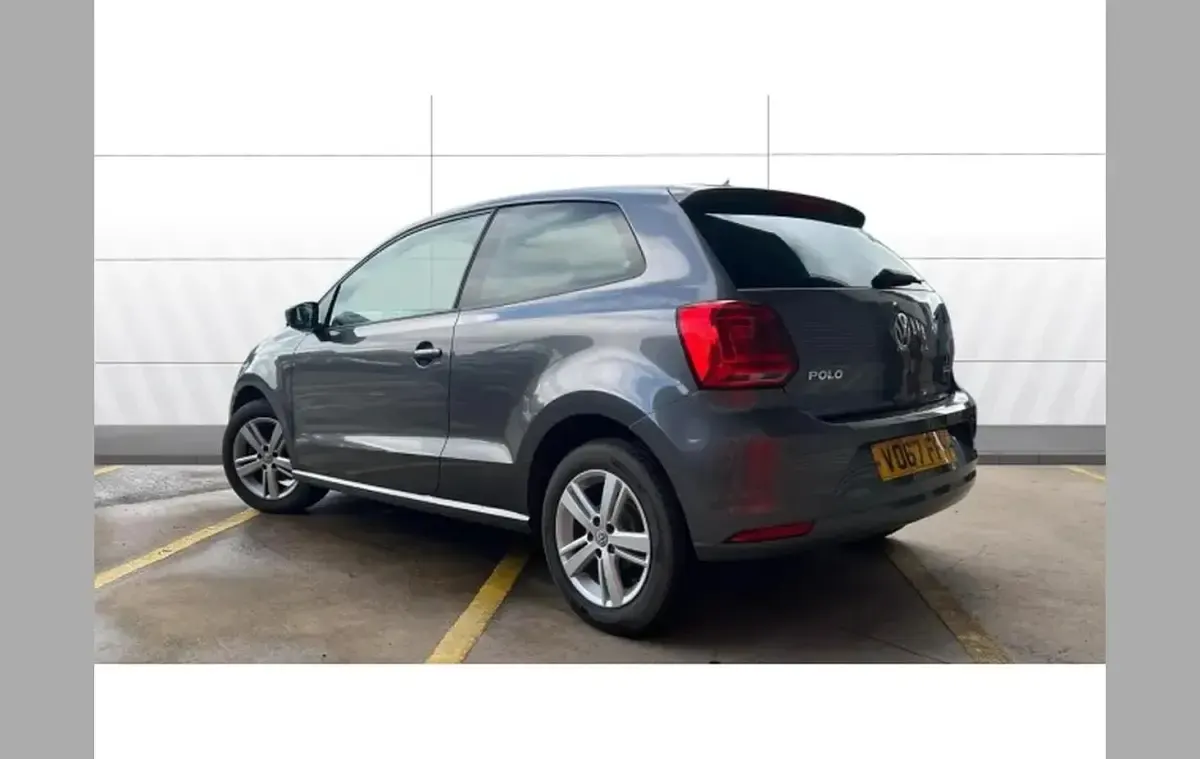 Usado VW Polo Edition 60 HP (44 kW) 2017 Cinzento Citadino