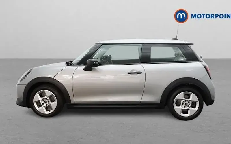 Used Mini Cooper Classic 114 kW (156 HP) 2026 Hatchback