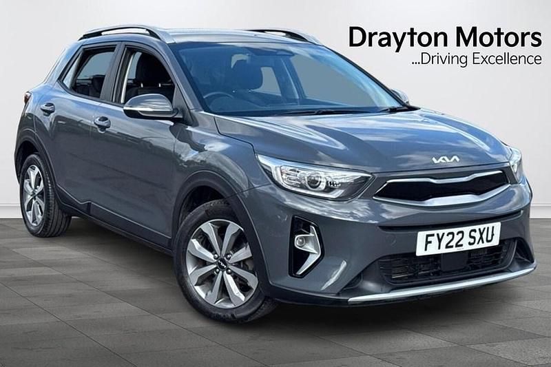 Used Kia Stonic 99 HP (72 kW) 2022 Grey SUV