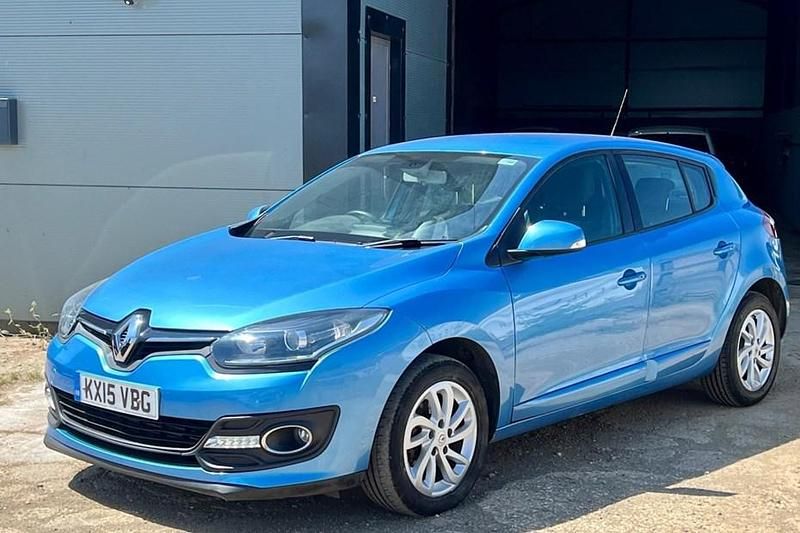 Blue Used 2015 Renault Mégane III Dynamique Hatchback | £3,275 (Fair price) - Image 1/1
