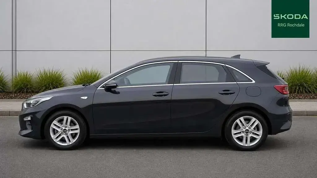 Used Kia Ceed 117 HP (86 kW) 2018 Black Hatchback