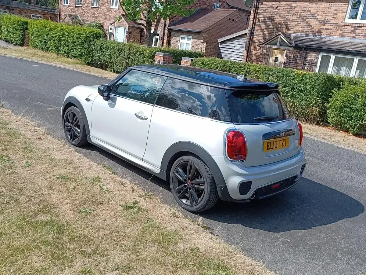 Used Mini Cooper Hatch 134 HP (98 kW) 2019 Silver Hatchback