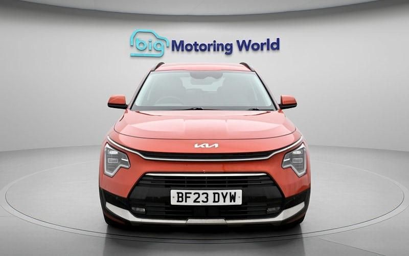 Used Kia Niro 182 HP (133 kW) 2023 Orange SUV