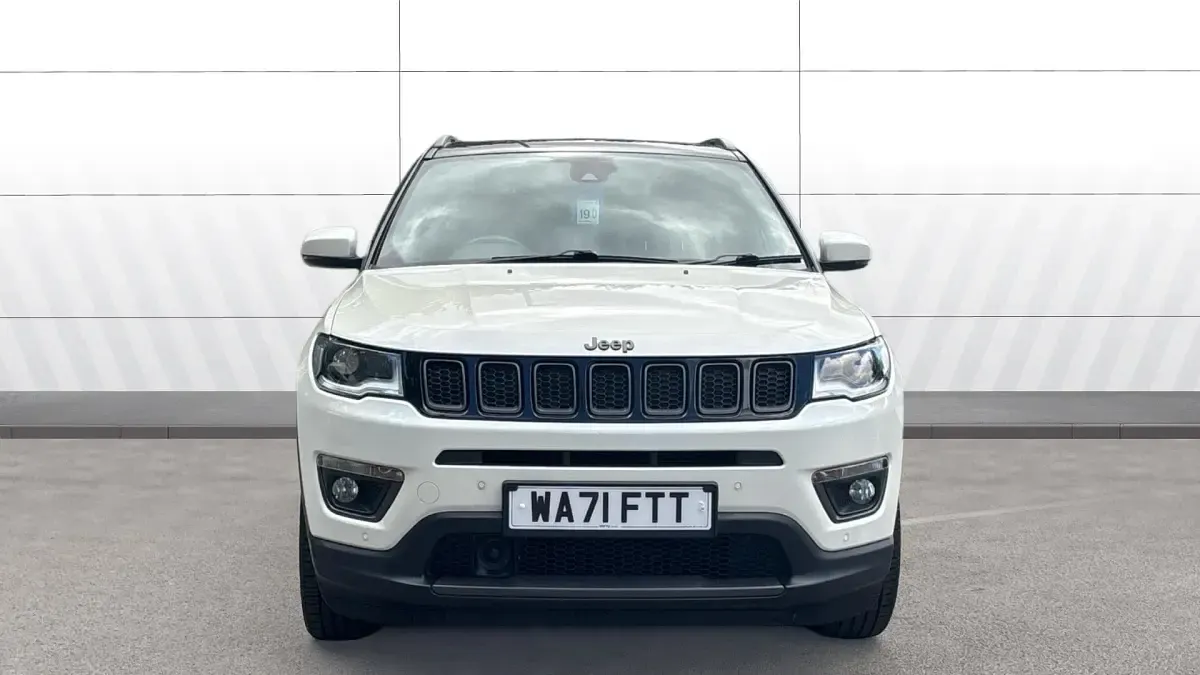 Used Jeep Compass 140 HP (102 kW) 2021 White/black SUV
