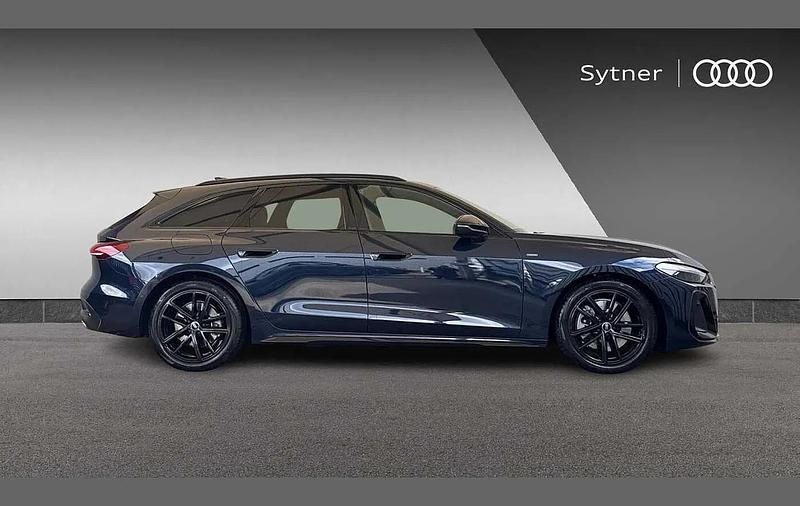 Used Audi A5 Comfort 295 HP (216 kW) 2026 Blue Estate