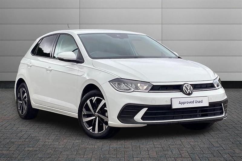 Used VW Polo Life 95 HP (69 kW) 2025 White Hatchback