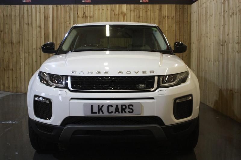 Used Land Rover Range Rover evoque SE 2018 White SUV