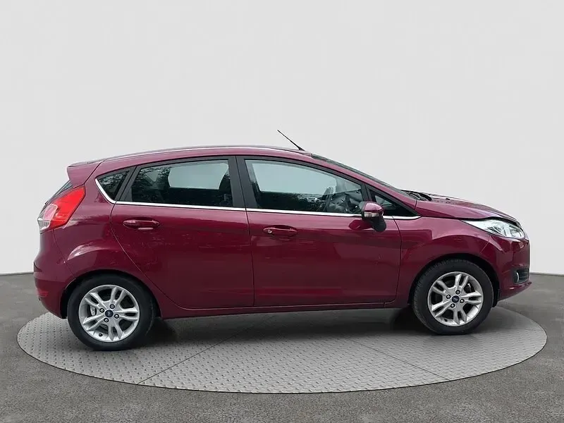 Used Ford Fiesta Zetec 2014 Red Hatchback