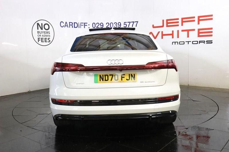 Used Audi e-tron Comfort 300 kW (408 HP) 2020 White SUV