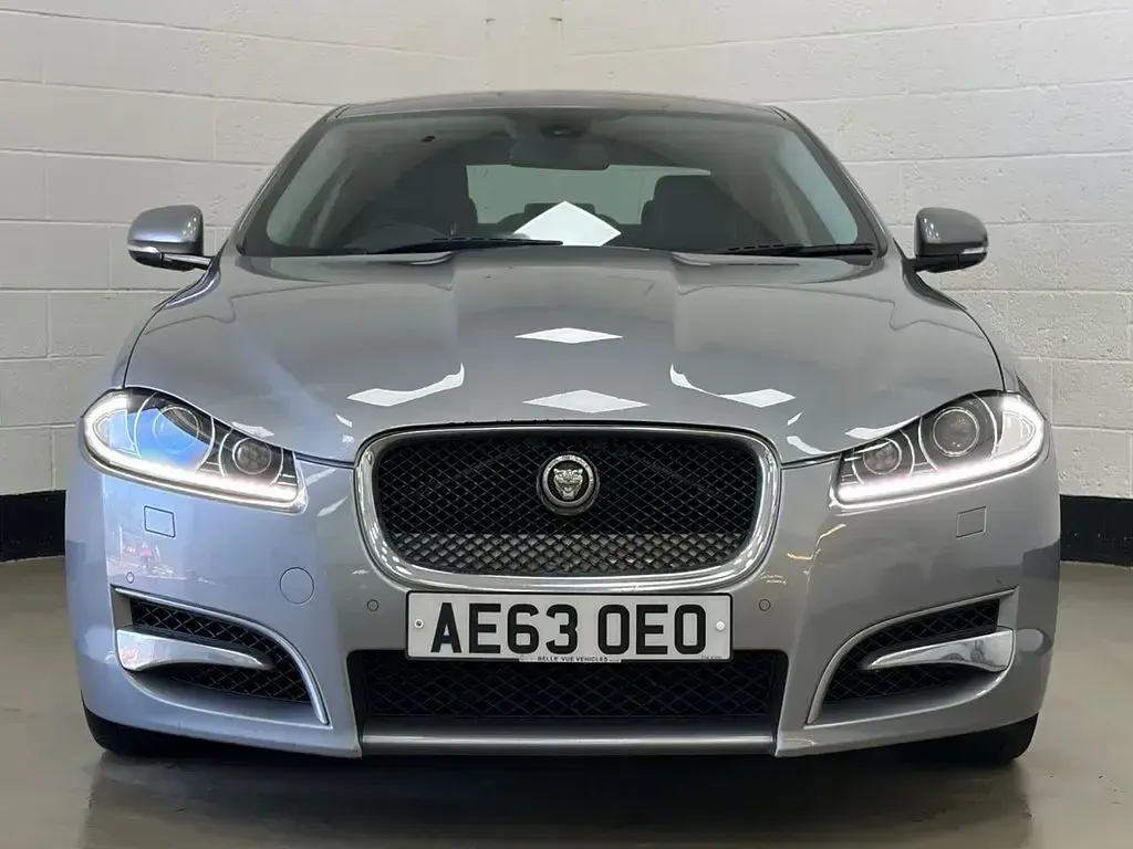Used Jaguar XF 200 HP (147 kW) 2013 Grey Sedan