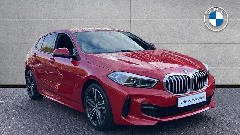 Melbourne red Used 2020 BMW 118 M Sport Hatchback | £16,578 (Fair price) - Image 1/4