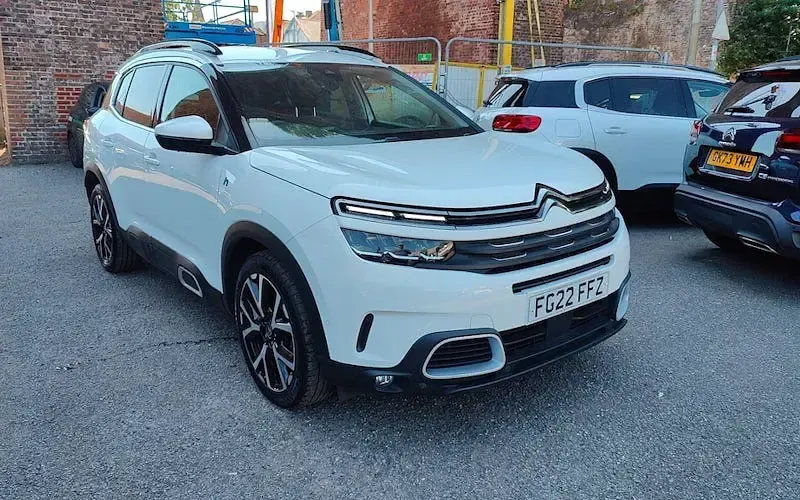 Used Citroën C5 Shine 226 HP (166 kW) 2022 Hatchback