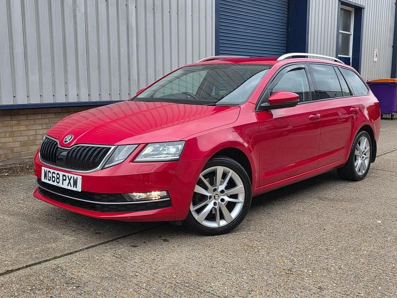 Red Used 2018 Skoda Octavia SE L Estate | £7,390 (Good price) - Image 1/4