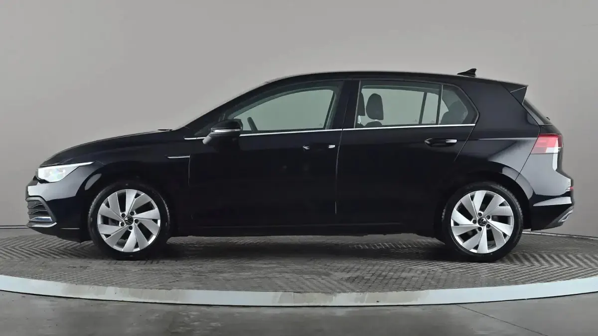 Used VW Golf VIII Style 150 HP (110 kW) 2021 Black Hatchback