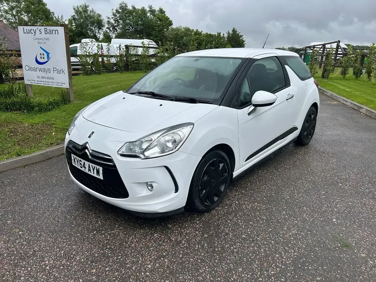 Used Citroën DS3 2014 White Hatchback
