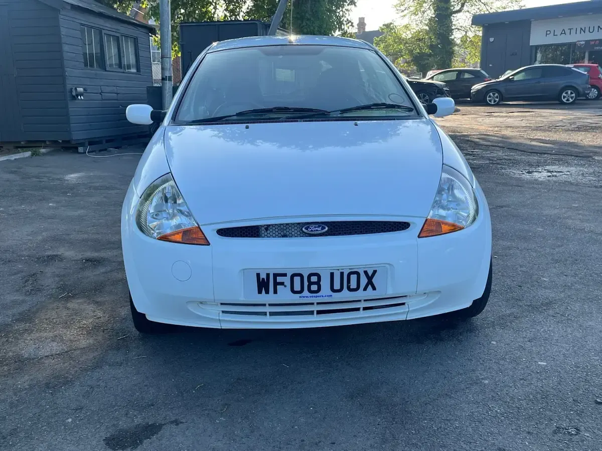 Used Ford Ka Zetec 70 HP (51 kW) 2008 White Hatchback