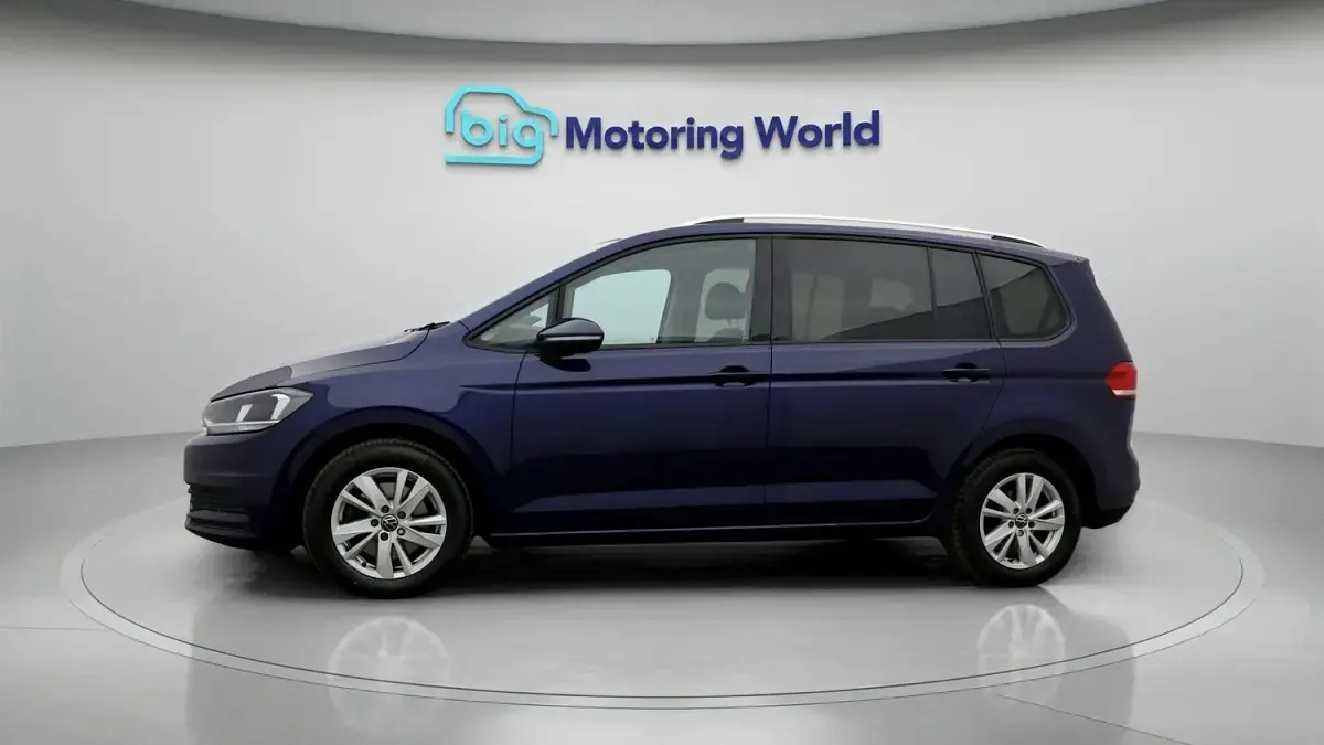 Used VW Touran Family 148 HP (108 kW) 2020 Blue MPV