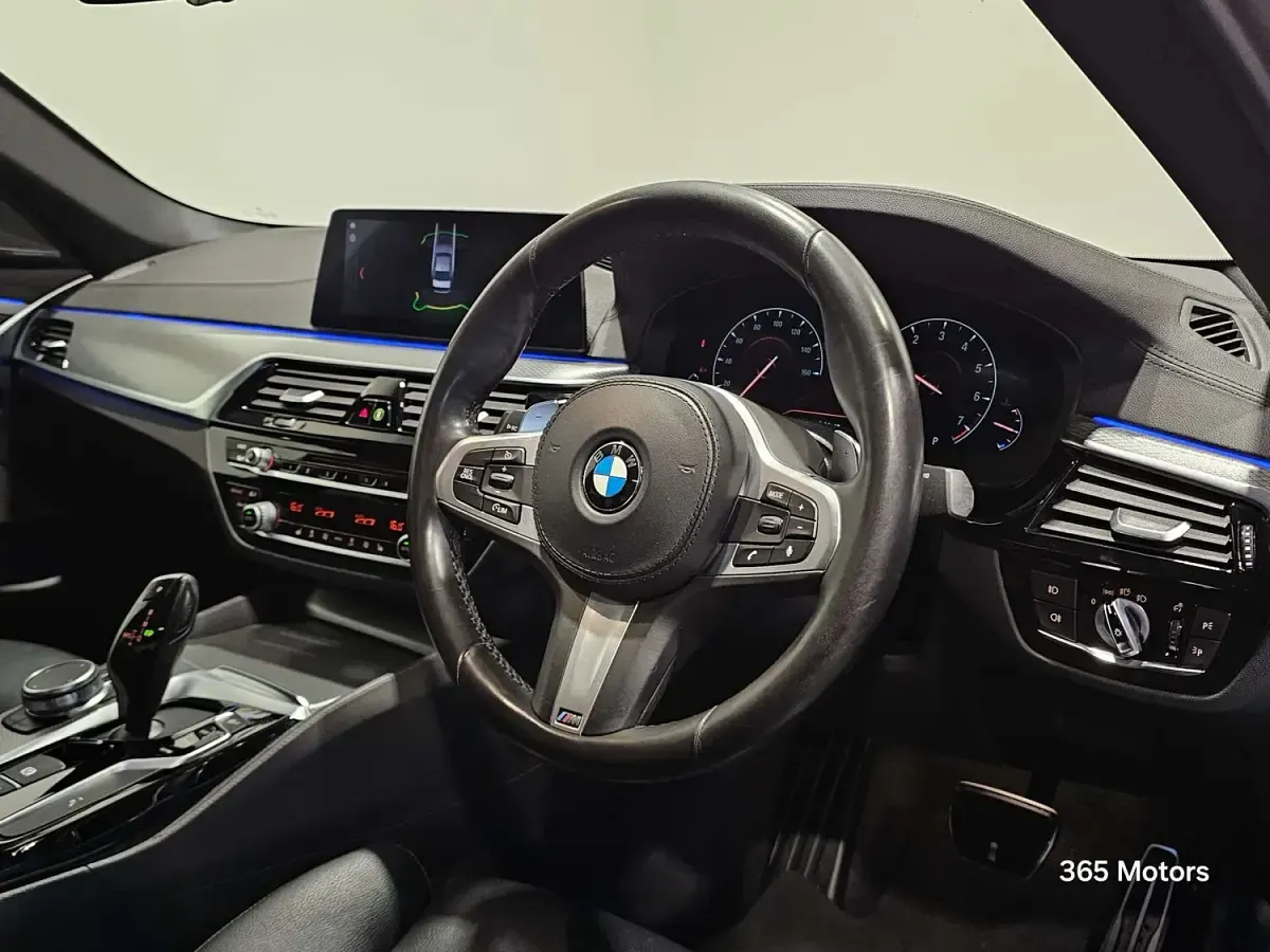 Used BMW 520 M Sport 184 HP (135 kW) 2019 Grey Sedan