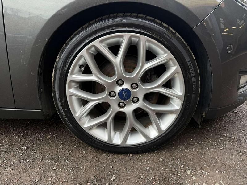 Used Ford Focus Titanium X 125 HP (91 kW) 2016 Grey Hatchback