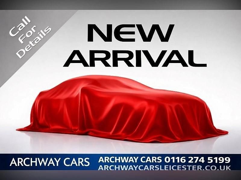 Used Renault Twingo Dynamique 70 HP (51 kW) 2016 Yellow Hatchback