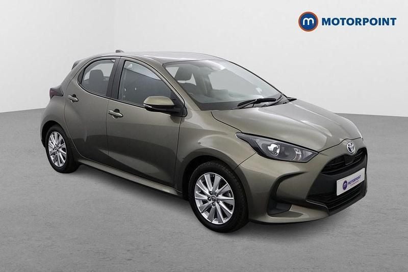 Bronze Used 2022 Toyota Yaris Hybrid Hatchback | £14,599 (Good price) - Image 1/4